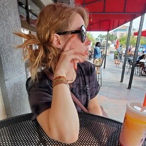 Meet your Posher, Posh